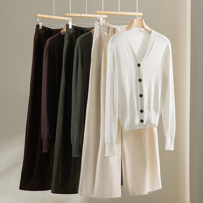 Damen Feiner V-Ausschnitt Cardigan mit Knopfleiste und geripptem Saum Shop Nory
