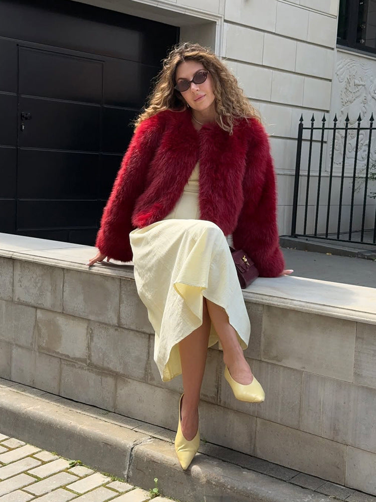 Damen Kurzjacke aus luxuriösem Faux-Fur mit Shaggy-Optik und kastiger Silhouette Shop Nory