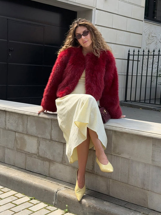 Damen Kurzjacke aus luxuriösem Faux-Fur mit Shaggy-Optik und kastiger Silhouette Shop Nory