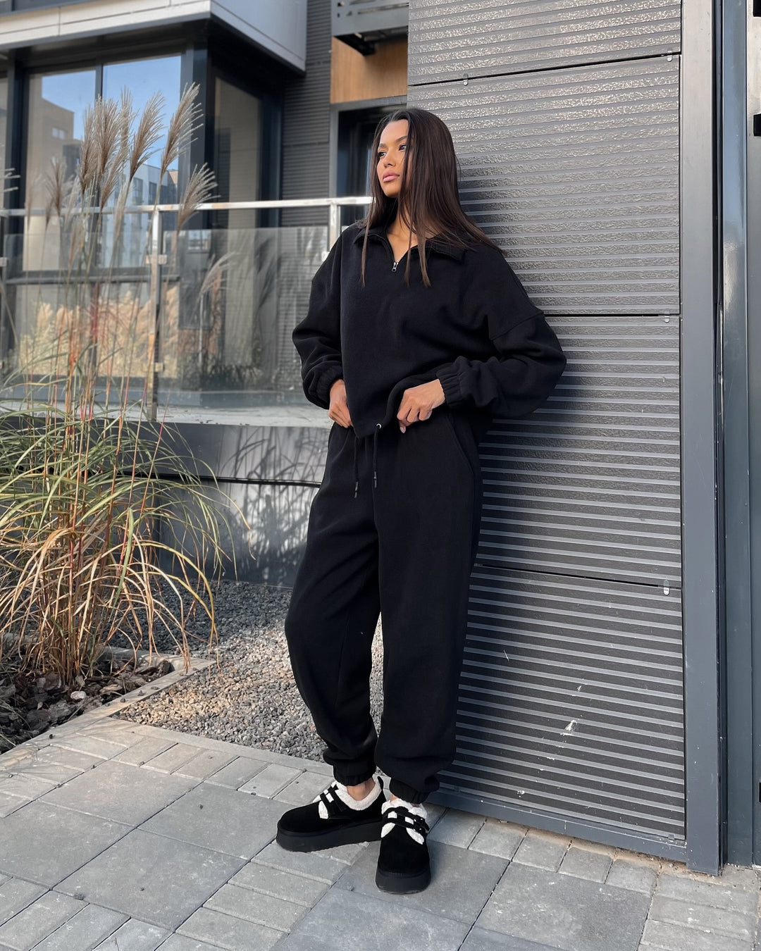 Damen Ultraweiches Fleece-Relaxset mit Stehkragen, halbem Reißverschluss und elastischer Schlupfhose Shop Nory