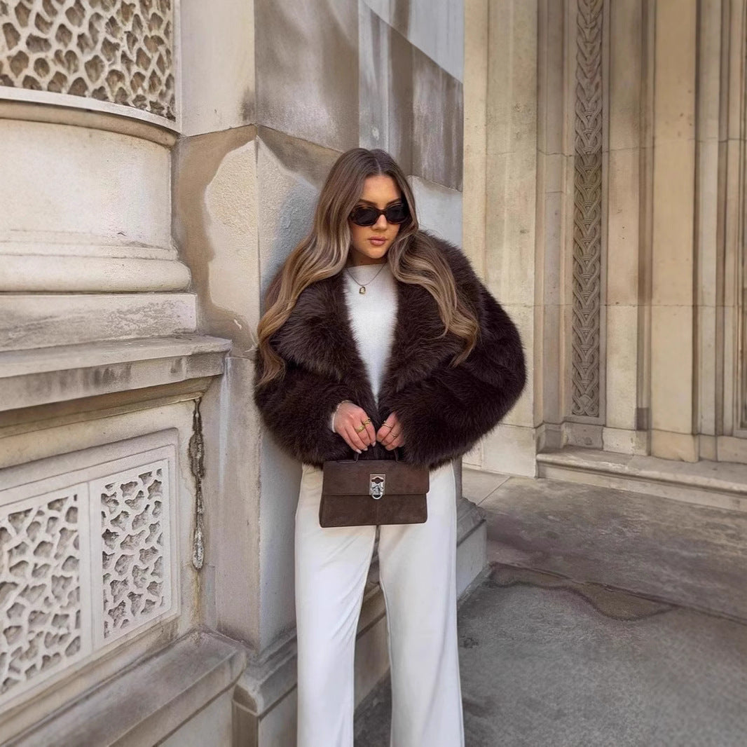 Damen Kurze Cropped Kunstpelzjacke mit voluminösem Schalkragen Shop Nory
