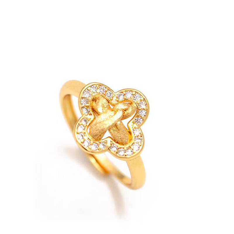 Damen Ring mit kunstvollem Blumenmotiv und funkelnden Kristallen Shop Nory