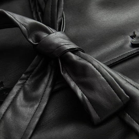 Damen kurze Kunstleder‑Trenchjacke mit Taillengürtel und Schultercape Shop Nory