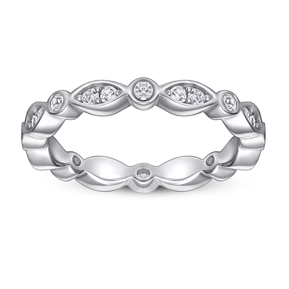 Damen Verlobungsring Set mit elegantem tropfenförmigem Hauptstein und funkelndem Zirkonia-Besatz Shop Nory