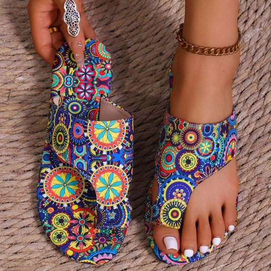 Damen Sommerliche Zehentrenner-Sandalen mit buntem Ethno-Design und rutschfester Sohle Shopnory