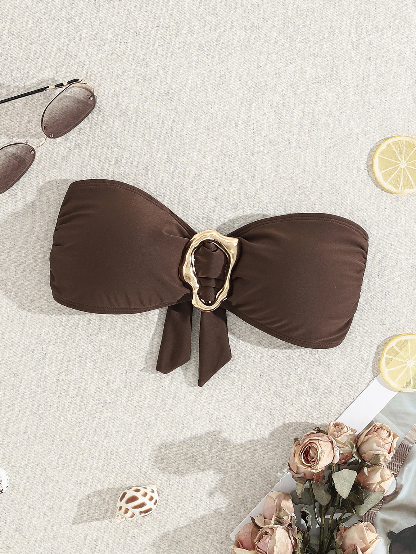 Damen Bandeau-Bikini mit elegantem Verschluss und modischem Design
