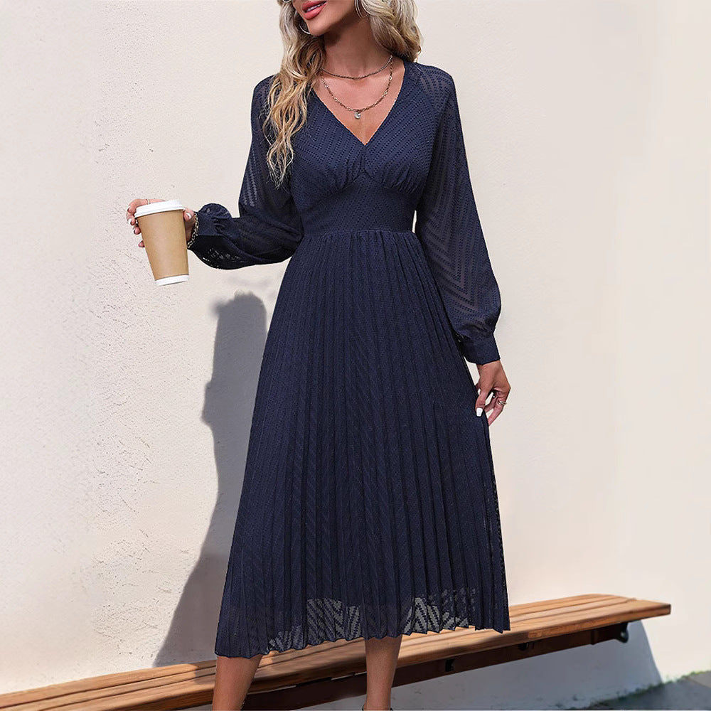 Damen Plissiertes Midikleid mit V-Ausschnitt, taillierter Passform & transparenten Ballonärmeln Shop Nory