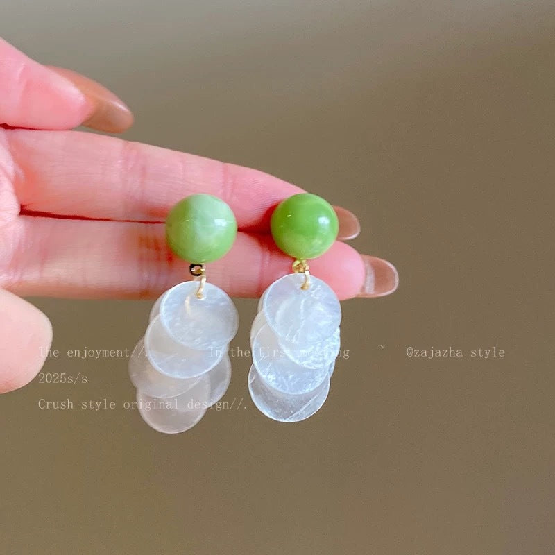 Damen Ohrhänger mit eleganten jade Grüner Perle und geschichteten Muschelschalen Shop Nory