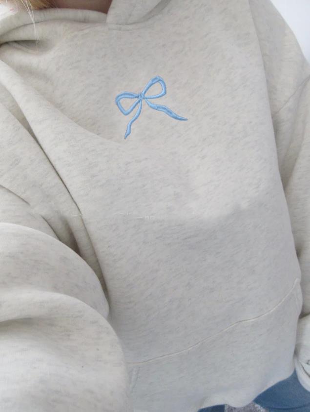Damen-Hoodie mit floralem Stickdesign und bedrucktem Kapuzenfutter Shop Nory