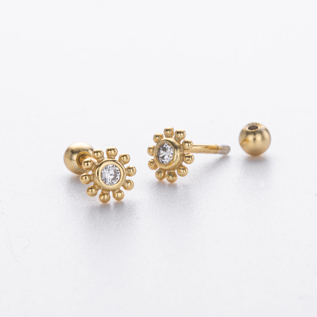 Damen Ohrstecker im floralen Design aus 925 Sterling Silber mit funkelndem Zirkon Shop Nory