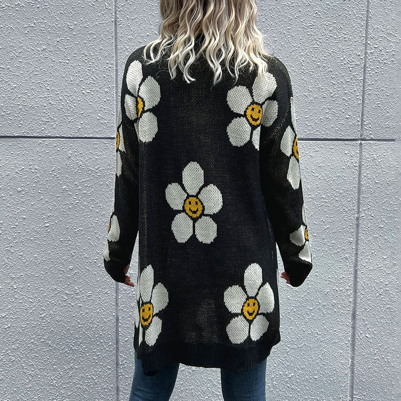 Damen Oversize-Strickcardigan mit Margeriten-Intarsien, V‑Ausschnitt und Knopfleiste Shop Nory