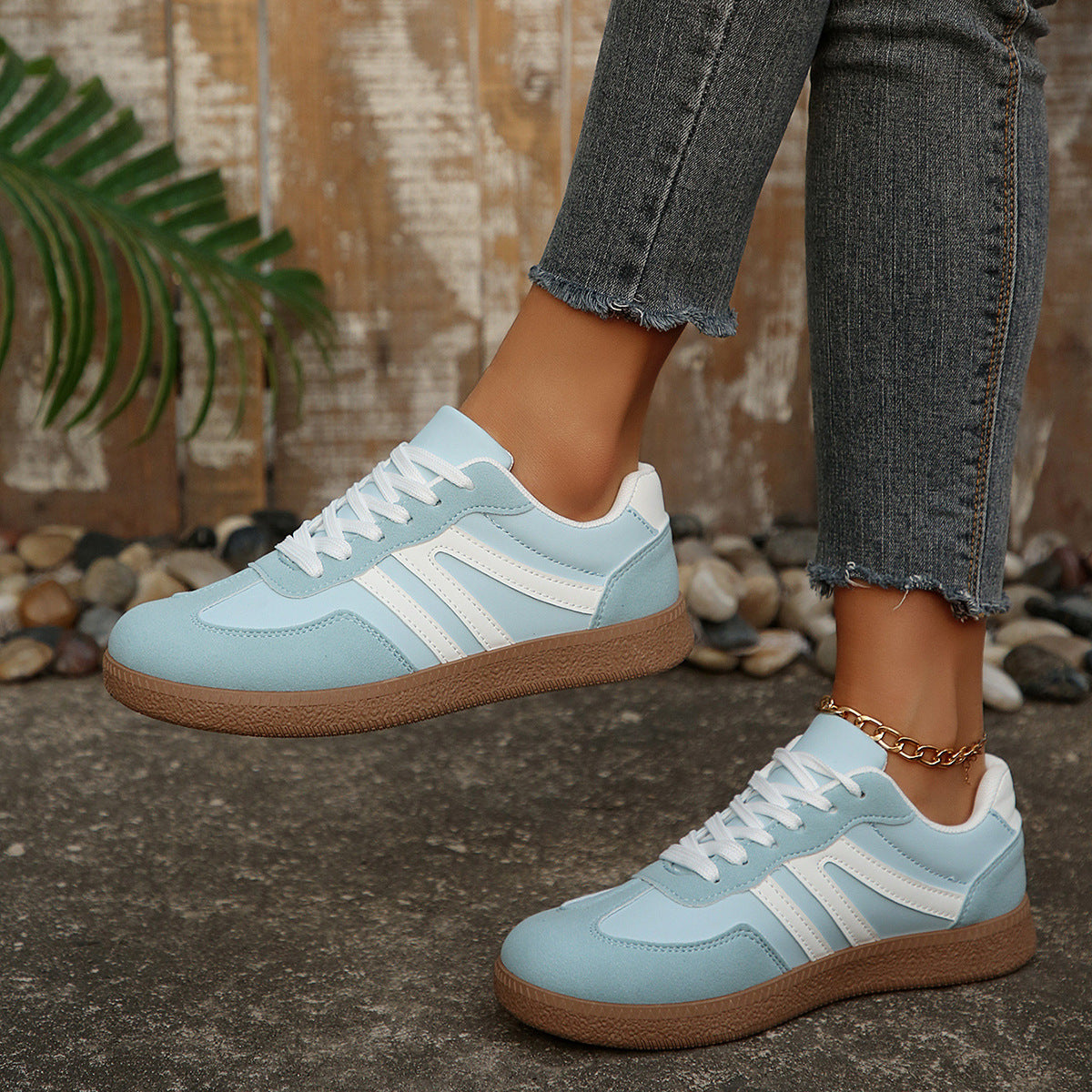 Damen Sportliche Freizeit-Sneaker mit klassischer Silhouette und atmungsaktiver Oberfläche
