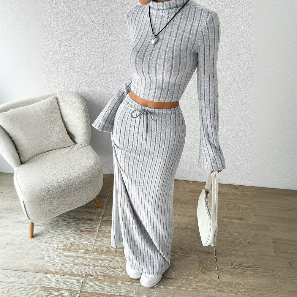 Damen gerippter Lounge-Zweiteiler mit Stehkragen-Crop und hochgeschnittenem Maxirock Shop Nory