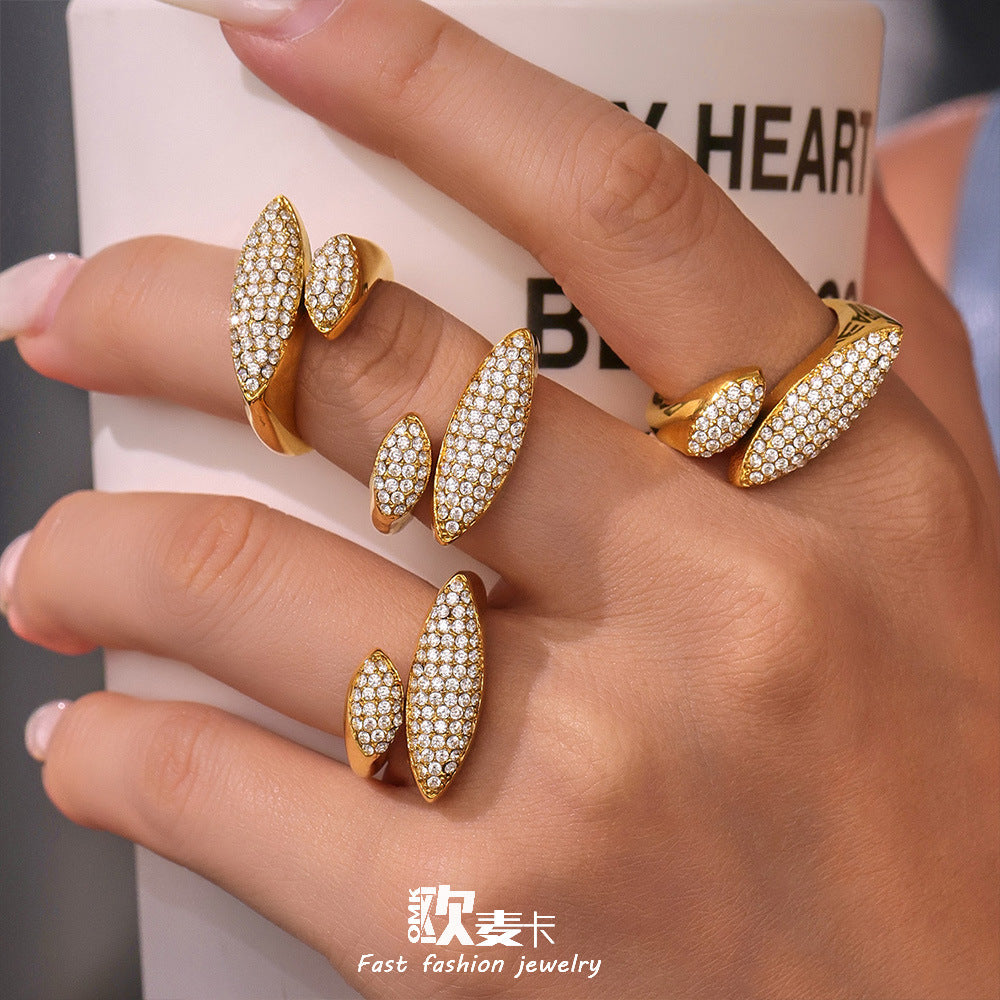 Damen zierlicher Ring mit funkelnden Zirkon-Applikationen aus Edelstahl Shop Nory