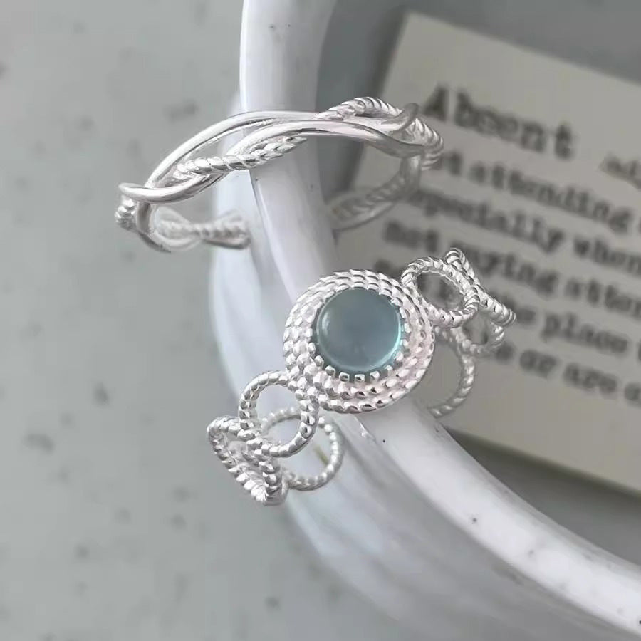 Damenring mit feinem Mondstein und filigranem Design Shop Nory