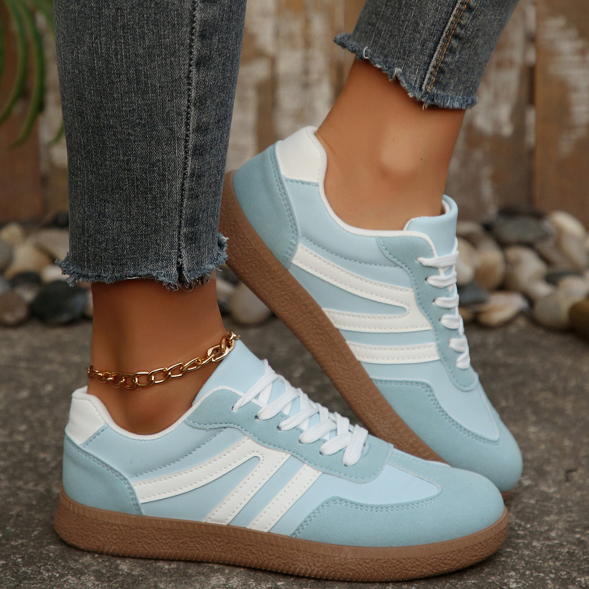 Damen Sportliche Freizeit-Sneaker mit klassischer Silhouette und atmungsaktiver Oberfläche