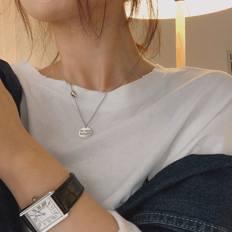Damen Halskette mit inspirierendem Schriftzug und edlem Anhänger Shop Nory