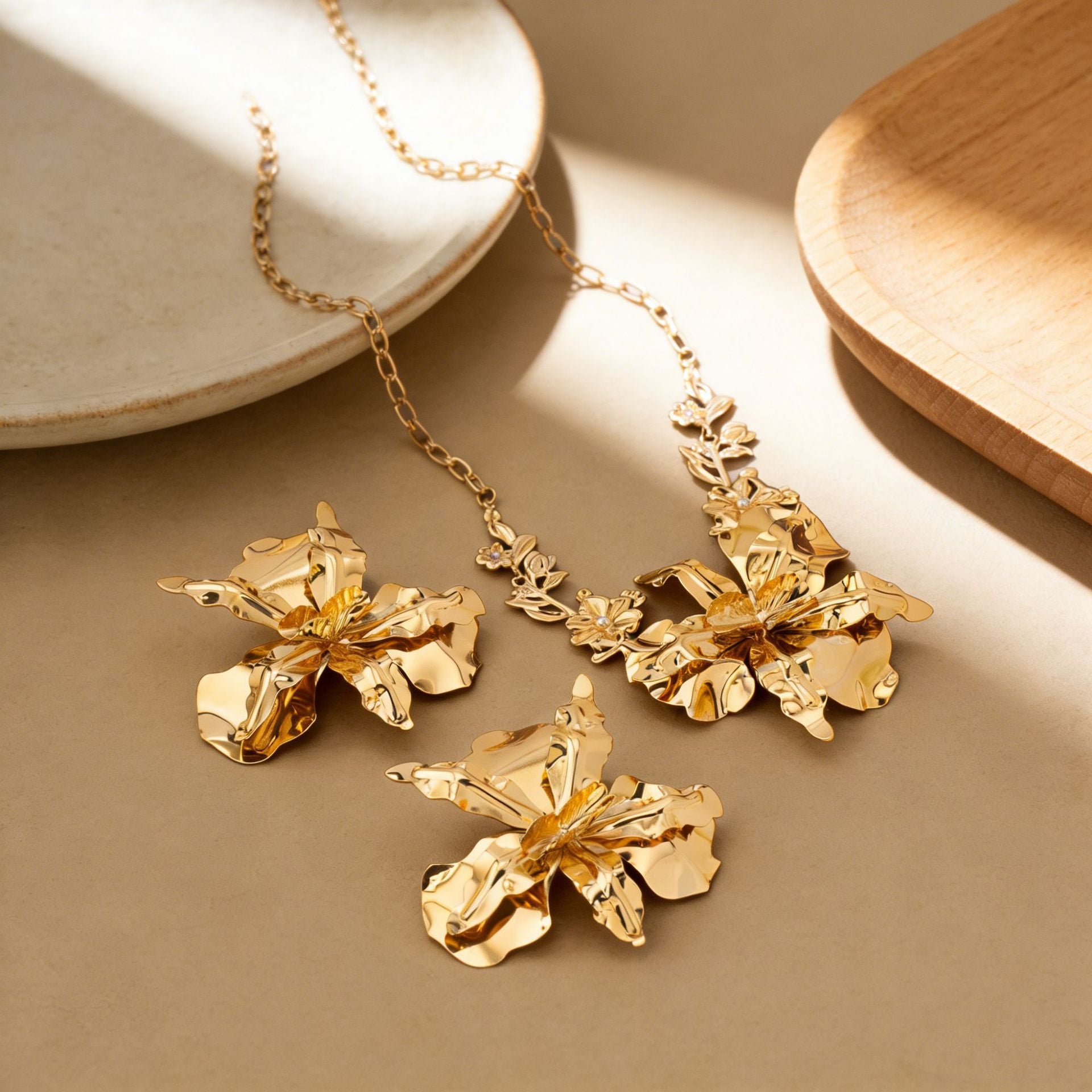 Damen Schmuckset mit kunstvollen Blumenmotiven Shop Nory