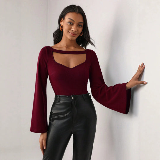Damen figurbetontes Oberteil mit Cut-Out-Ausschnitt und Glockenärmeln Shop Nory