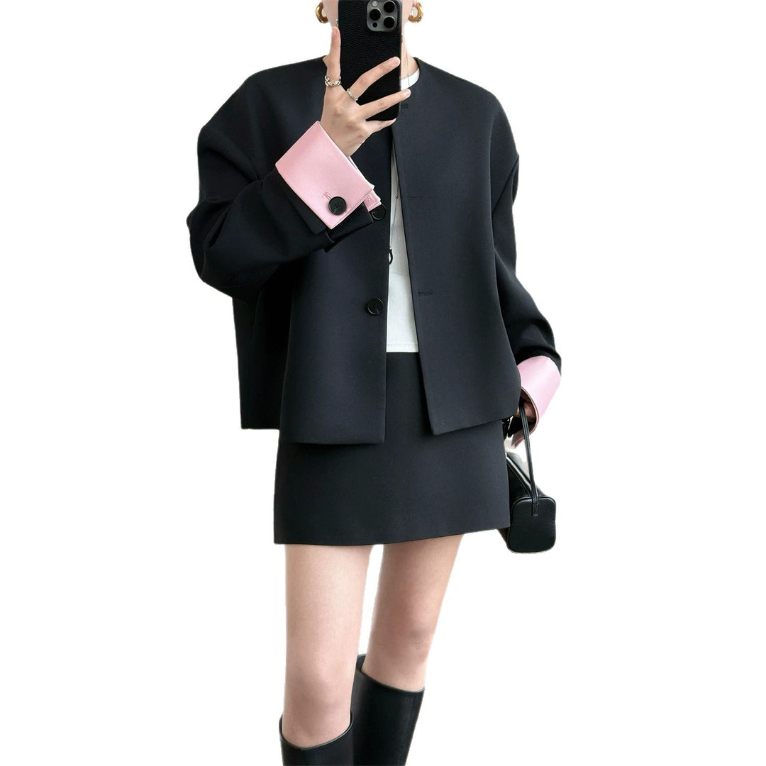 Damen Modische und elegante Jacke mit kontrastierenden Ärmeln Shop Nory