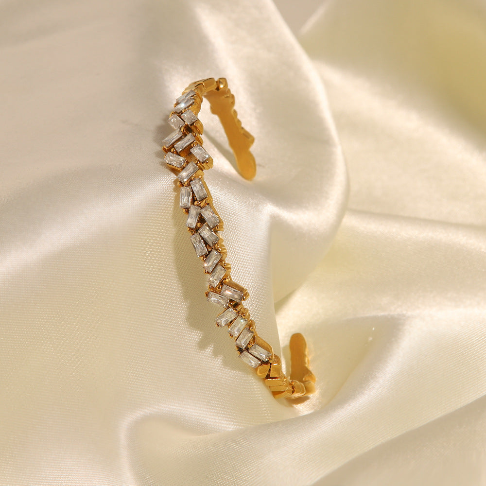 Damen Offenes Armband aus hochwertigem Edelstahl mit elegantem Design Shop Nory