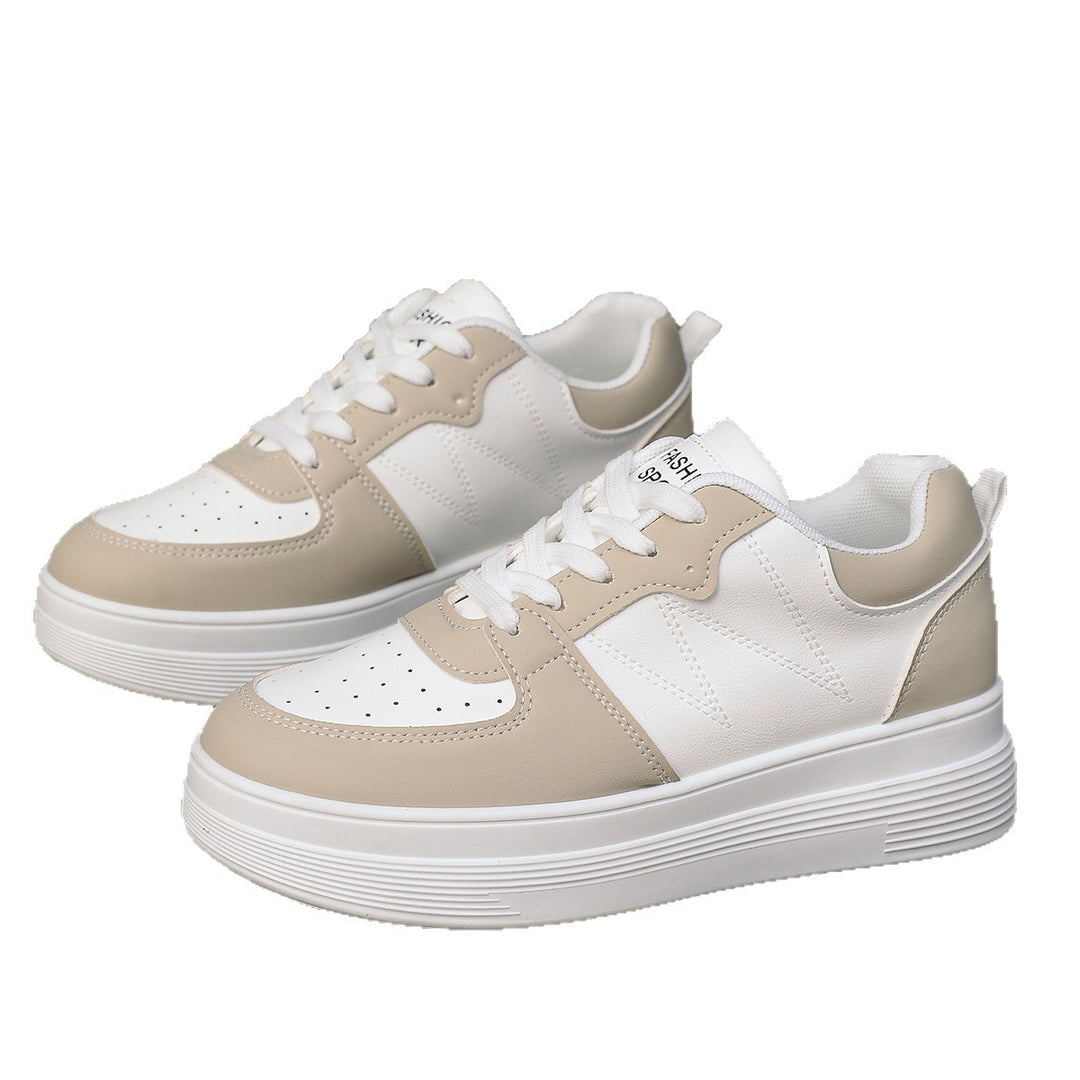 Damen Chunky-Sneaker mit erhöhtem Plateau, perforierter Zehenpartie und gepolstertem Schaft Shop Nory
