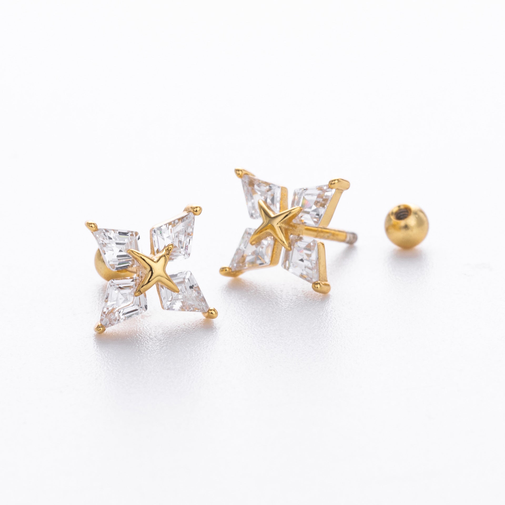 Damen Ohrstecker mit detailverliebtem, glitzerndem Sternenmotiv aus hochwertigem 925 Sterling Silber Shop Nory