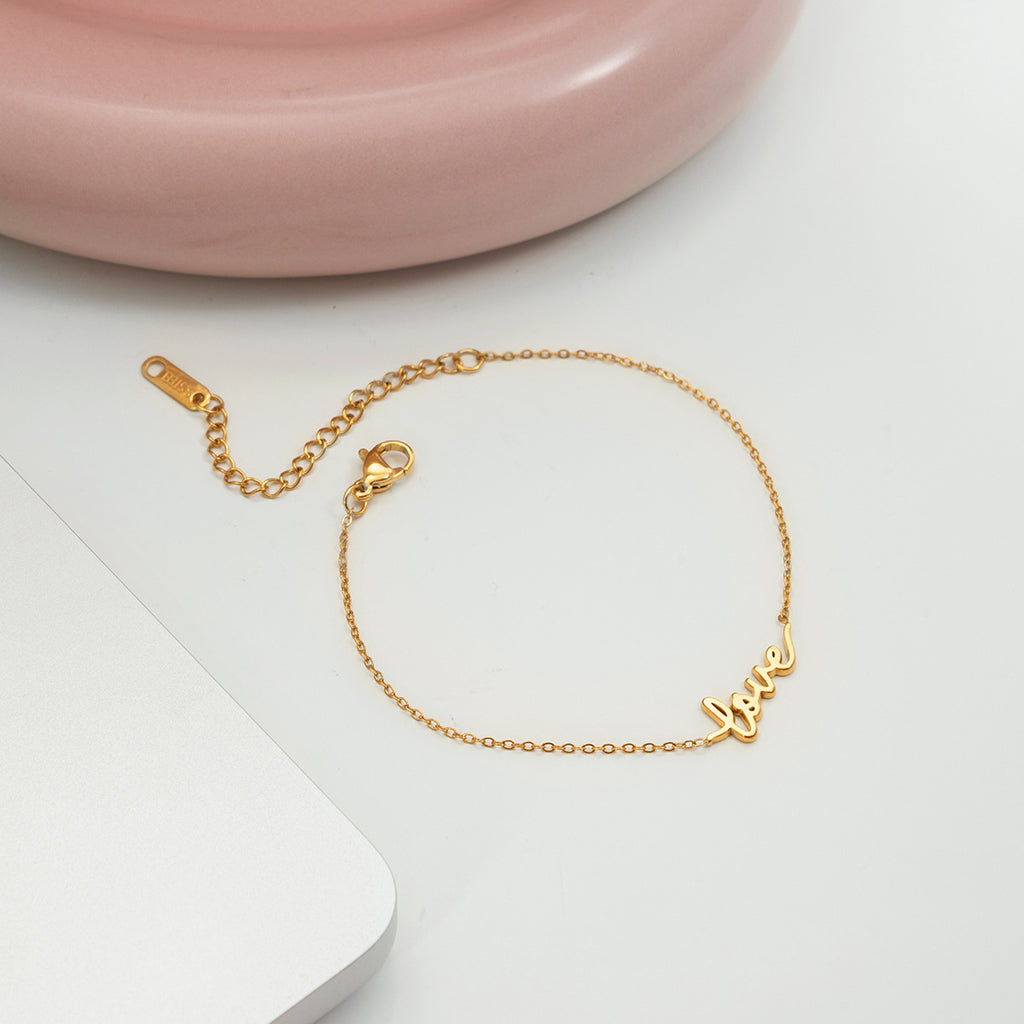 Damen Armkette mit feinem "Love"-Schriftzug aus hypoallergenem Edelstahl Shop Nory
