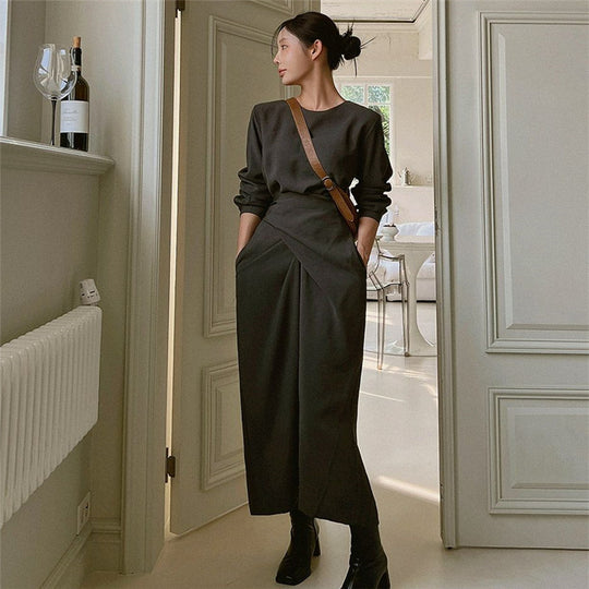 Damen Modernes Longkleid mit überlappender Taillenpasse, verdeckten Eingrifftaschen und kastiger Silhouette Shop Nory