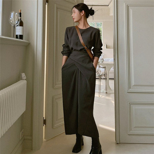 Damen Modernes Longkleid mit überlappender Taillenpasse, verdeckten Eingrifftaschen und kastiger Silhouette Shop Nory