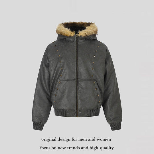 Damen Kunstleder-Bomberjacke mit Kapuze, Kunstfellbesatz und dekorativen Nieten Shop Nory