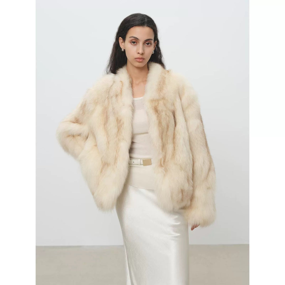Damen Kurzmantel aus hochflorigem Kunstpelz mit tailliertem Boxy-Schnitt und voluminösem Schalkragen Shop Nory