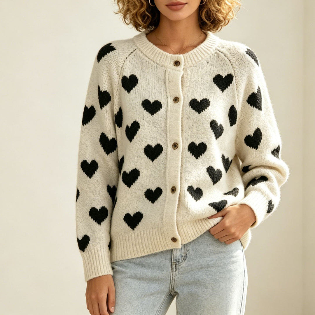 Damen Kuscheliger Jacquard-Cardigan mit Herzmotiv, Raglanärmeln und Knopfleiste Shop Nory