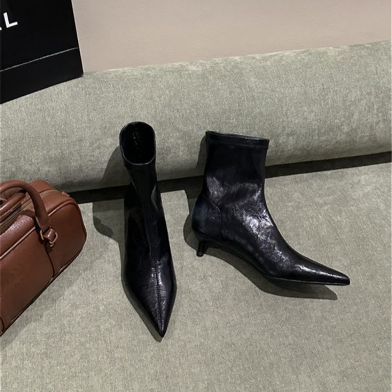 Damen spitz zulaufende Stiefeletten mit sculpted Kitten‑Heel und sockenhaftem Schaft Shop Nory