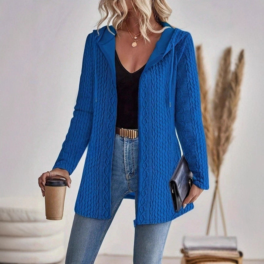Damen Strickjacke mit Kapuze und trendigem Zopfmuster