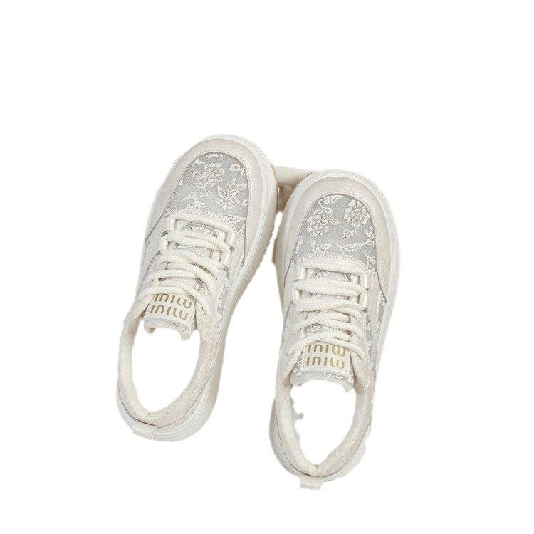 Damen Sneakers mit filigranem Blumenmotiv und gepolsterter Sohle