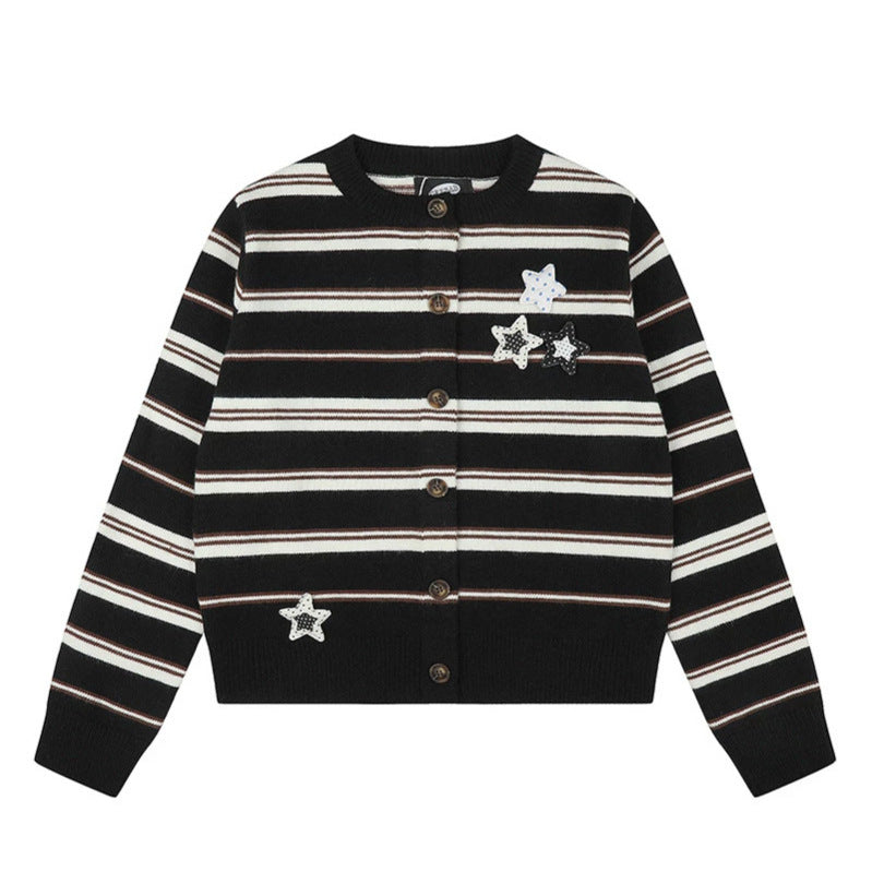 Damen Gestreifte Strick-Cardigan mit Knopfleiste und Stern-Applikationen Shop Nory