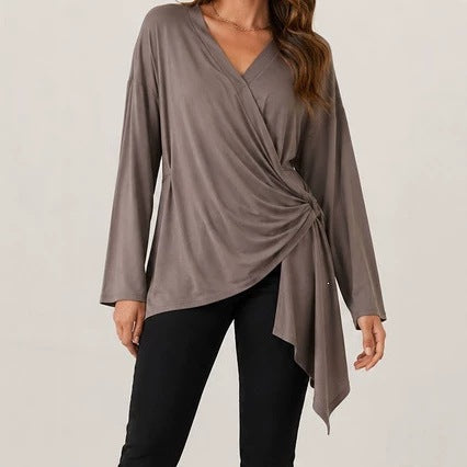 Damen Wickelshirt mit seitlicher Knotenpartie, V‑Ausschnitt und asymmetrischem Saum Shop Nory