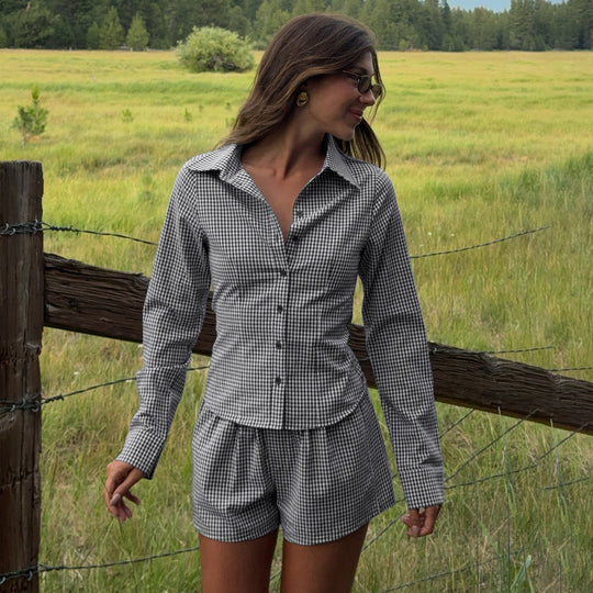 Damen nan zweiteiliges Vichy-Set aus taillierter Blusenjacke mit Wiener Nähten und Highwaist-Shorts Shop Nory