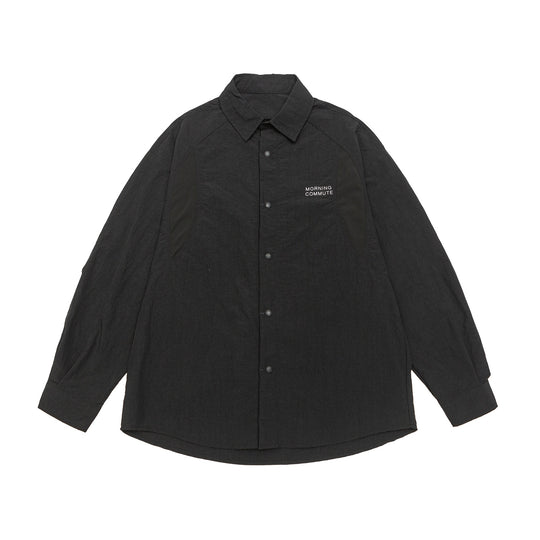 Unisex Leichtes Overshirt im Coach-Stil mit Hemdkragen und Brustprint Shop Nory