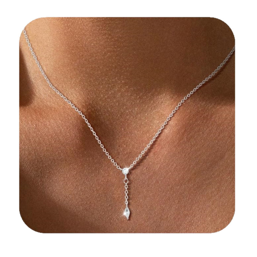 Damen Halskette mit charmanten Perlen- und Kristallelementen Shop Nory