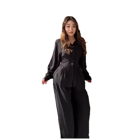 Damen Elegantes zweiteiliges Satin-Loungewear-Set mit taillierter Bluse und weitem Hosenbein Shop Nory