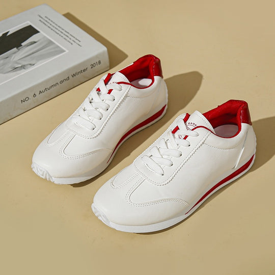 Damen Sneaker mit leichter Keilsohle und kontrastfarbenem Fersenpatch Shop Nory