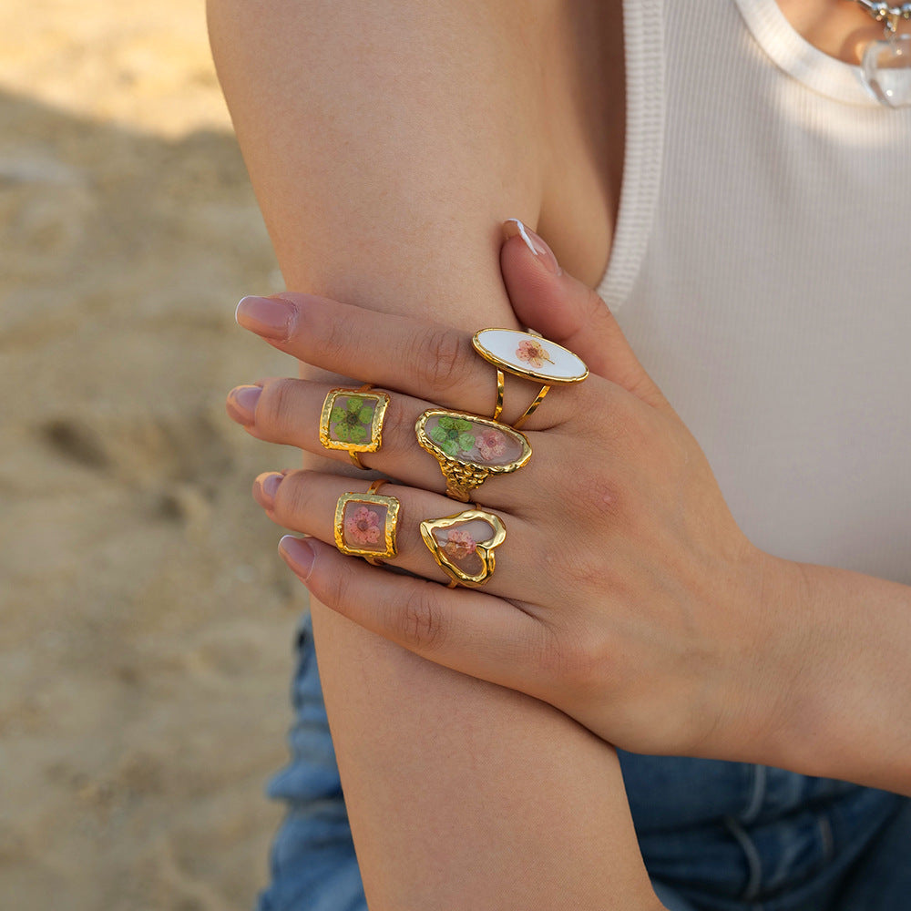 Damen Offener Ring mit charmanten floralen Motiven und hypoallergener Edelstahlverarbeitung Shop Nory