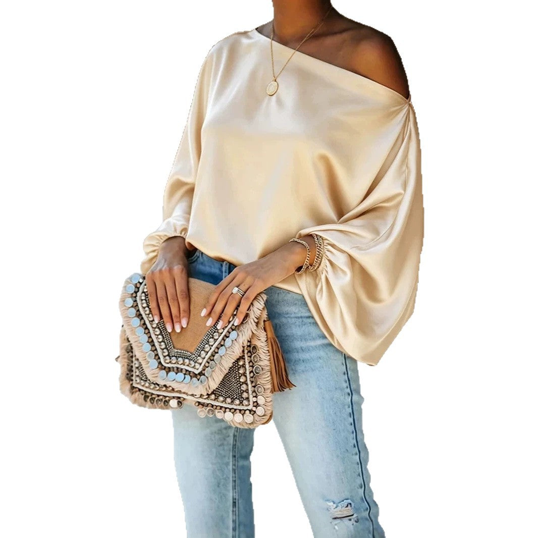 Damen Satinbluse mit asymmetrischem Carmen-Ausschnitt und weiten Fledermausärmeln Shop Nory
