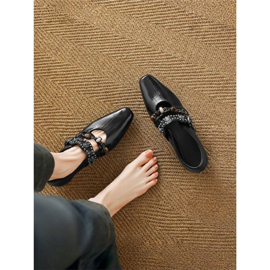 Damen Verzierten Loafer‑Mules mit quadratischer Zehenpartie und Perlenriemen Shop Nory