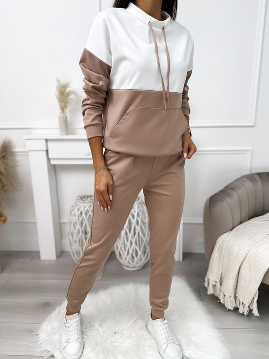 Damen Zweiteiliges Loungewear‑Set mit Stehkragen, Kängurutasche und schmaler Jogginghose Shop Nory
