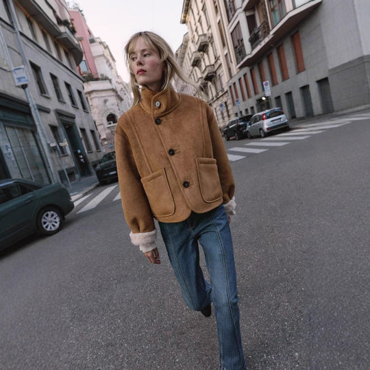 Damen Kurzjacke aus Velourslederimitat mit Teddyfutter und Stehkragen Shop Nory