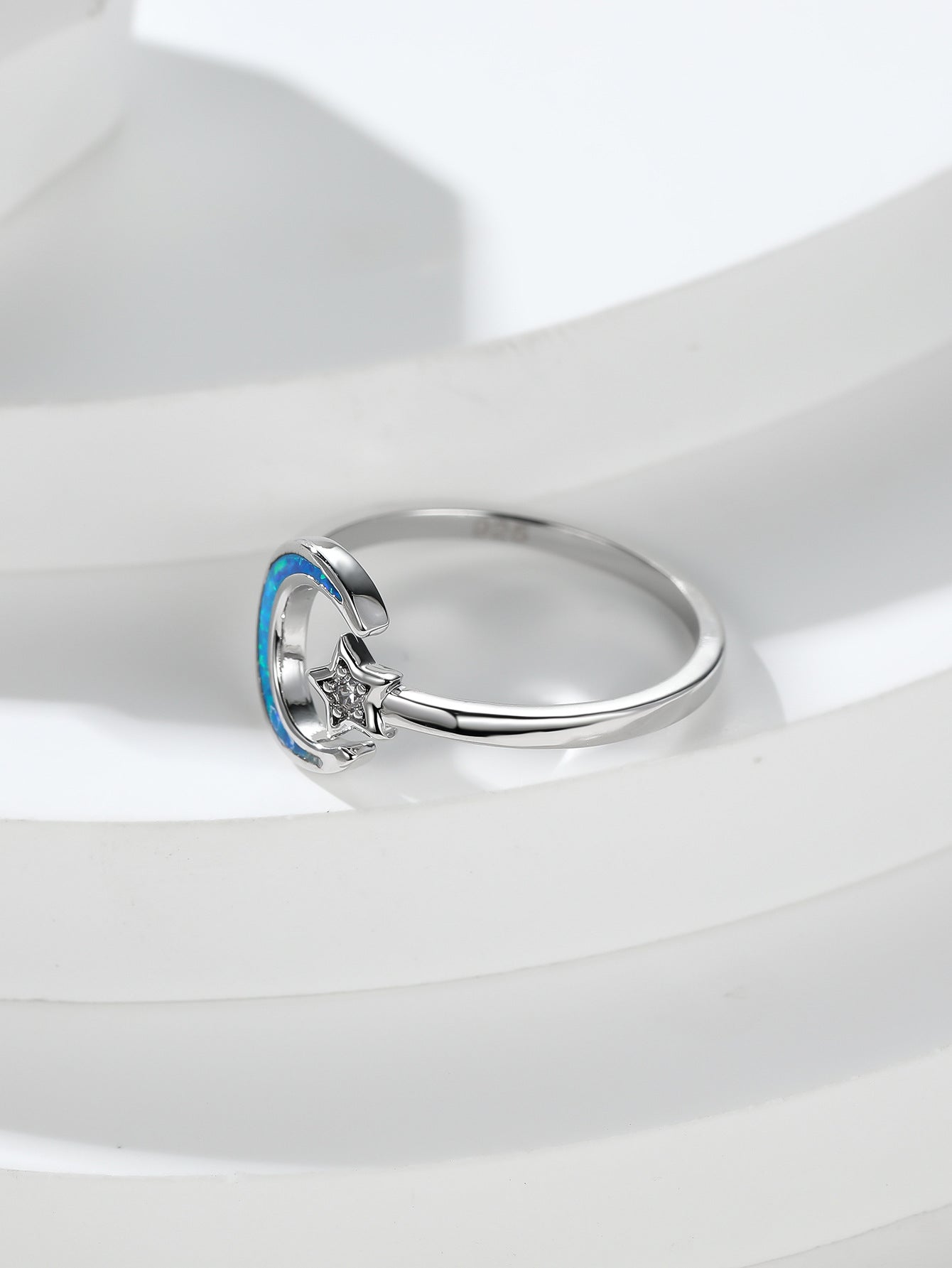 Damen Ring mit kunstvollem Mond- und Sternmotiv Shop Nory