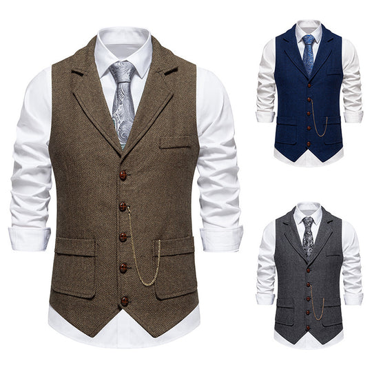 Herren Taillierte Anzugweste mit Schalkragen‑Optik, Pattentaschen und dekorativer Uhrenkette Shop Nory